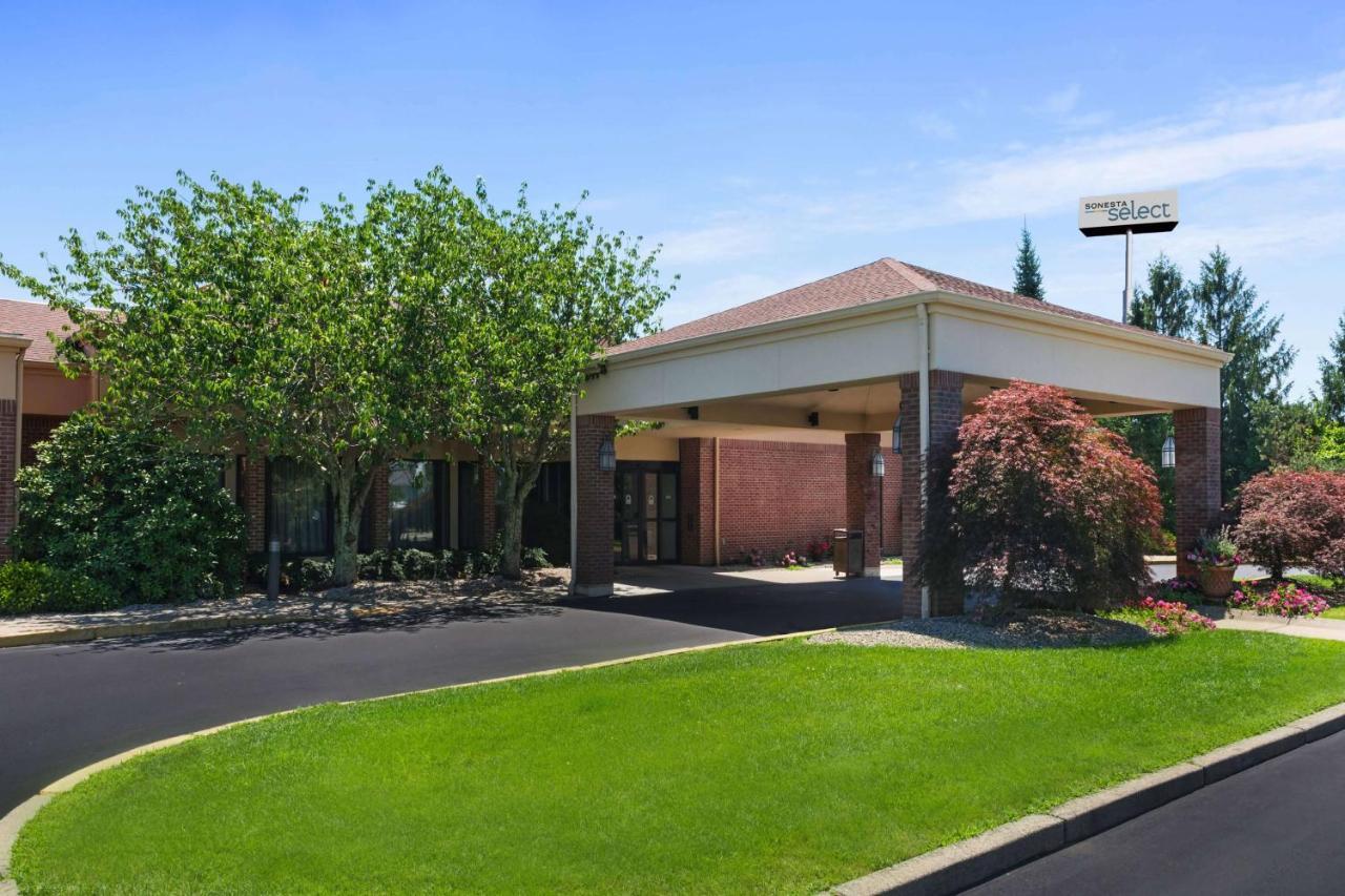 Sonesta Select Newport Middletown Hotel Exterior photo