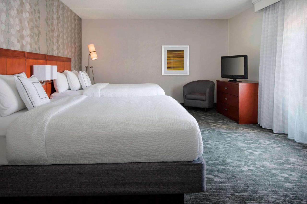Sonesta Select Newport Middletown Hotel Exterior photo