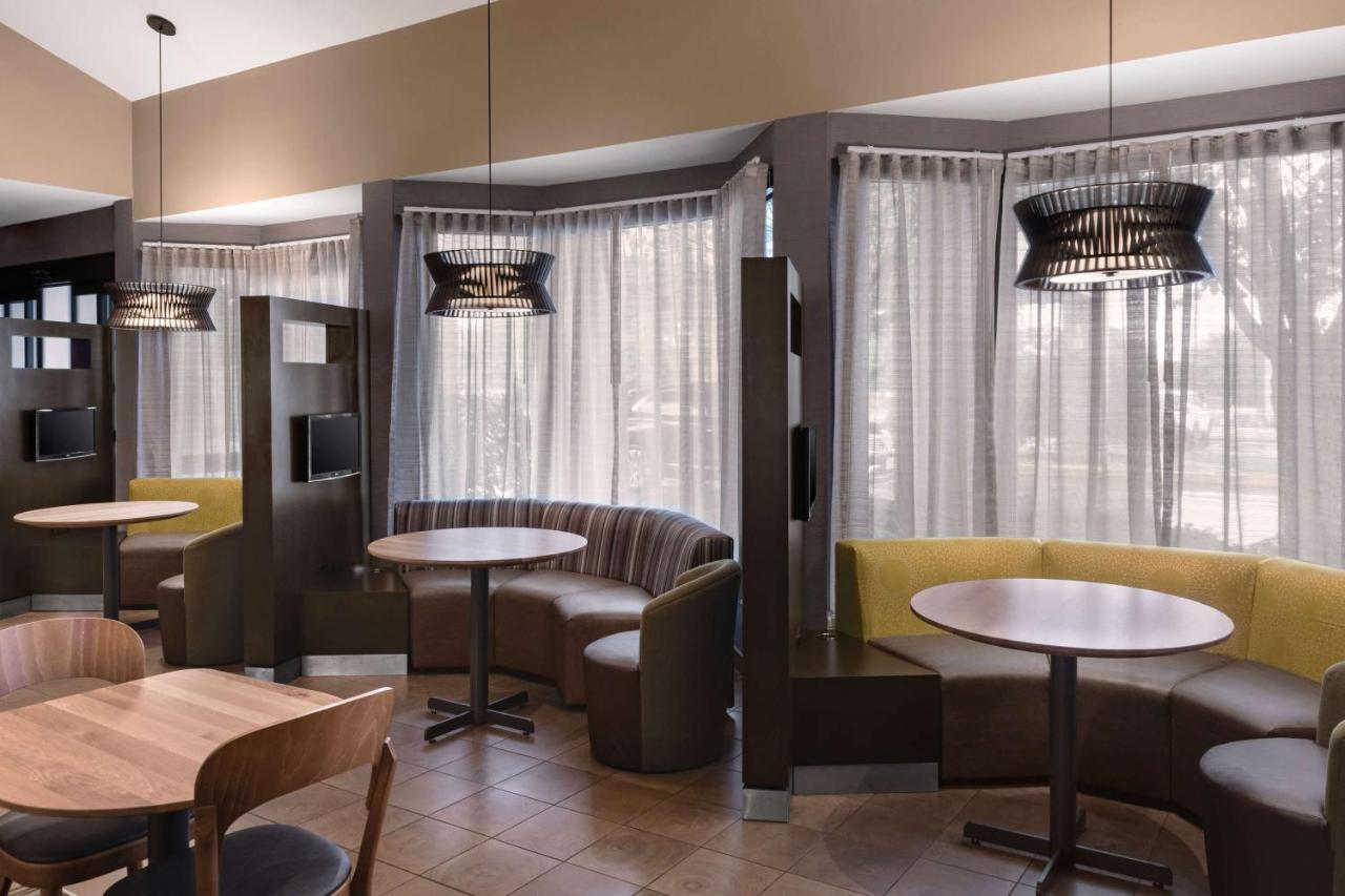 Sonesta Select Newport Middletown Hotel Exterior photo